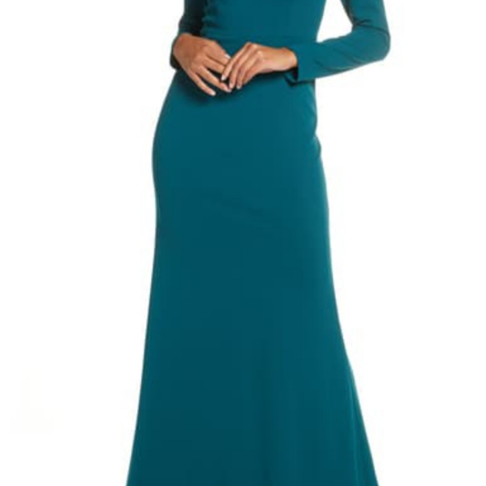 Like new Eliza J Square Neck Long Sleeve Mermaid Gown Size 8